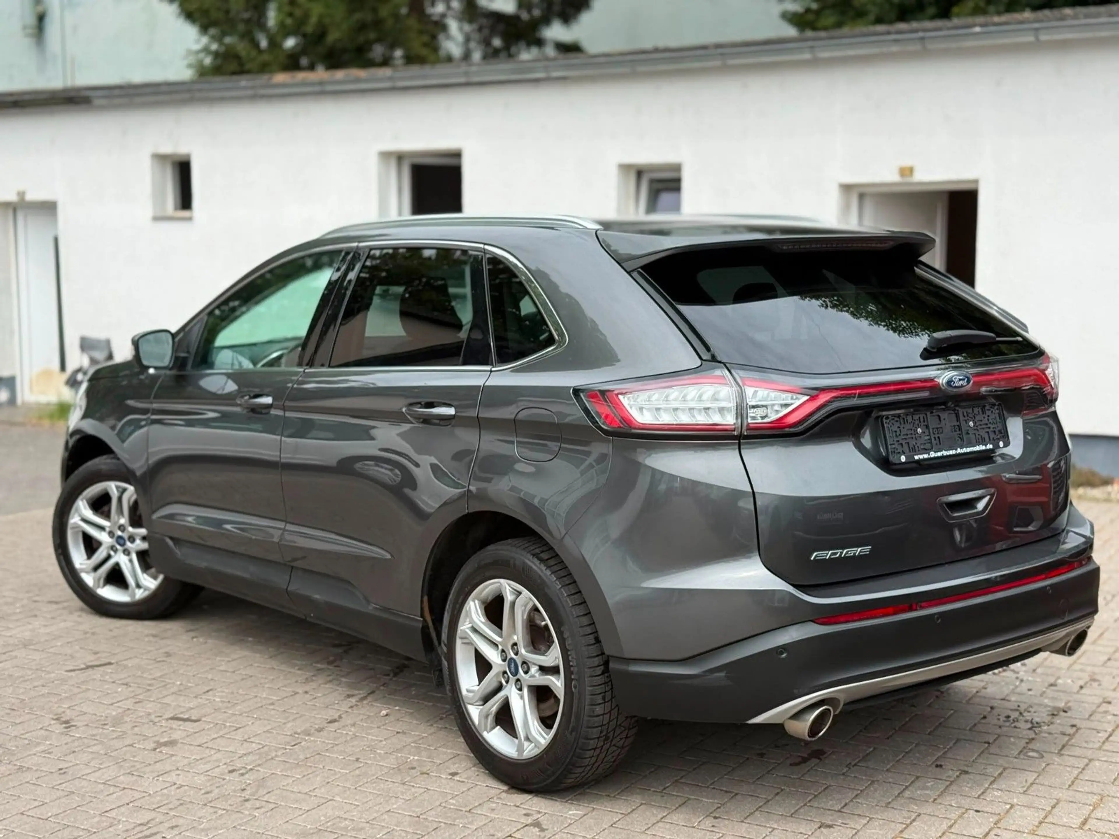 Ford Edge Titanium 4x4*Keyless*8Fach*Navi*Szhz — photo 4