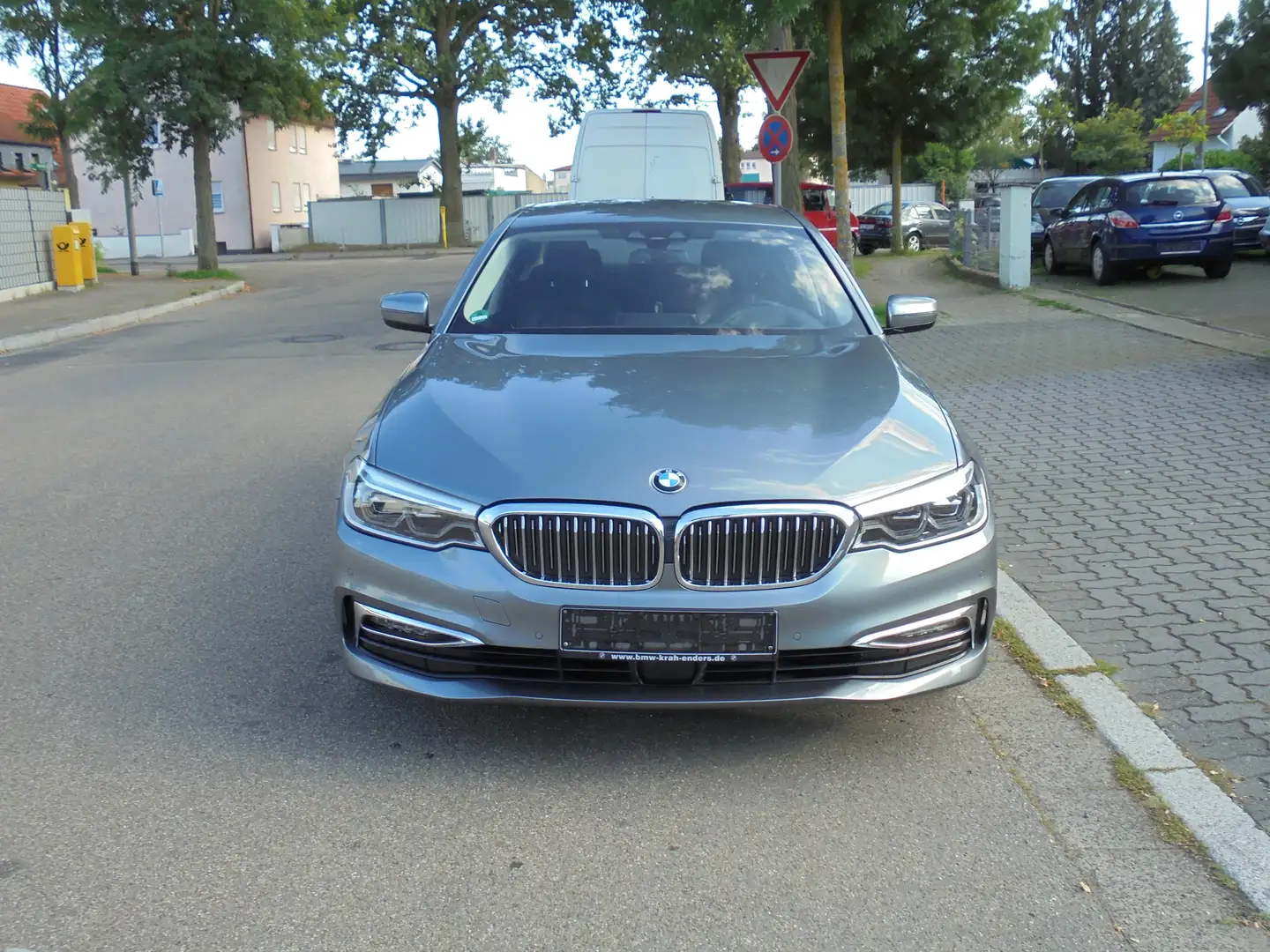 BMW 520 520 d Luxury Line Nur 57500 Tkm Top Gepflekt Grijs - 1