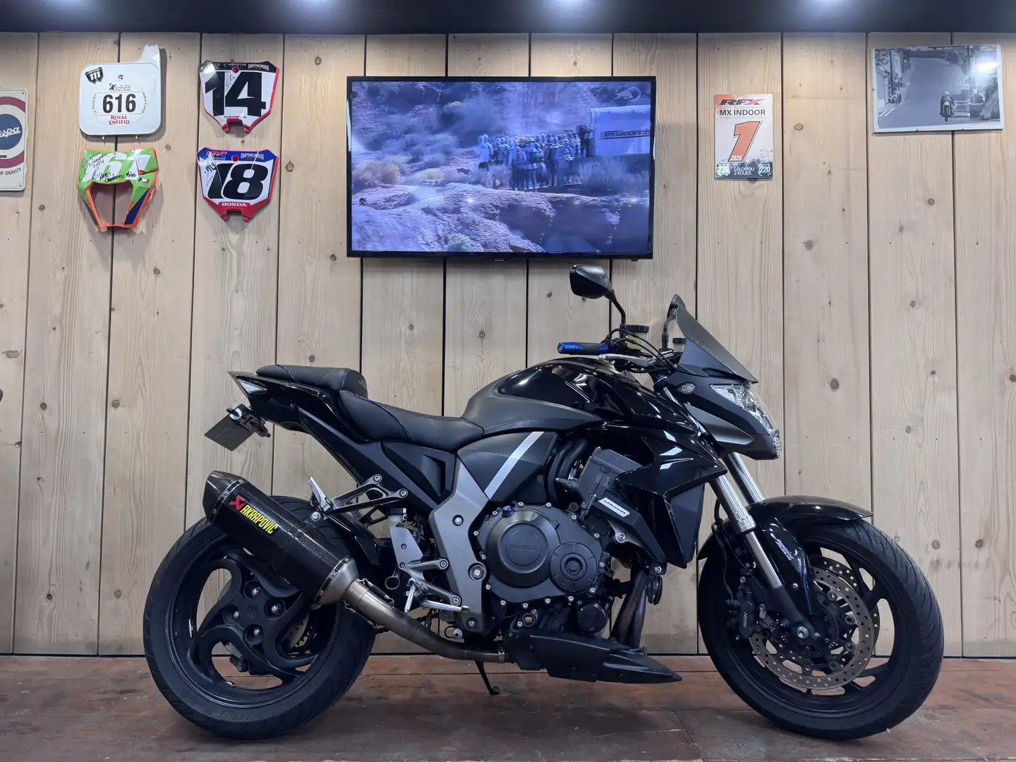 Honda CB 1000 - 1
