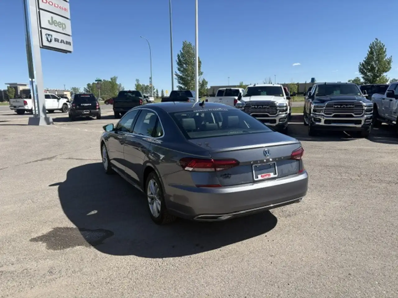 Volkswagen Passat photo Volkswagen Passat