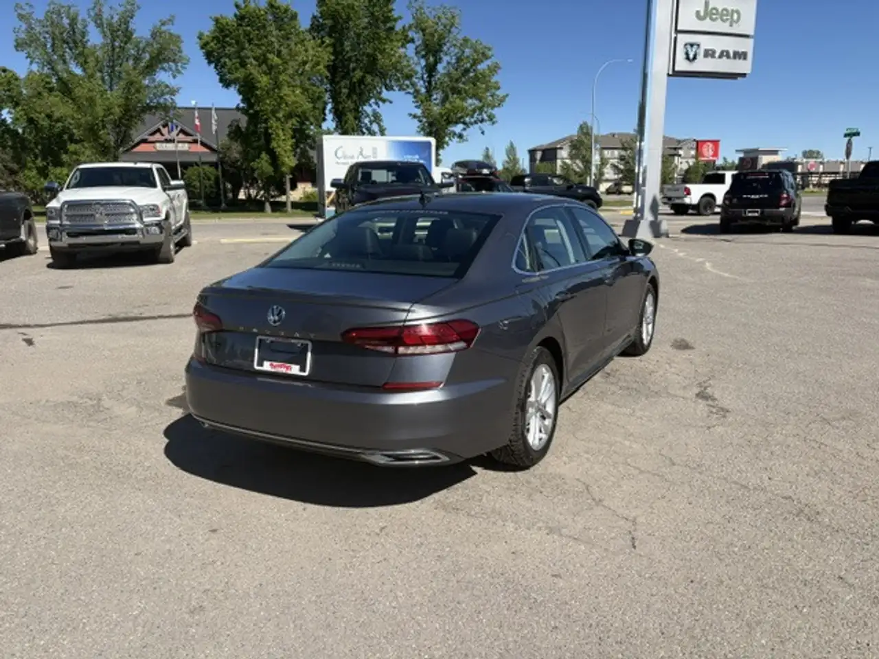Volkswagen Passat photo Volkswagen Passat