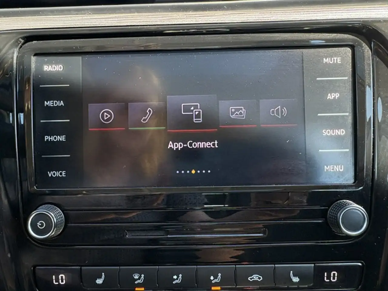 Volkswagen Passat photo Volkswagen Passat
