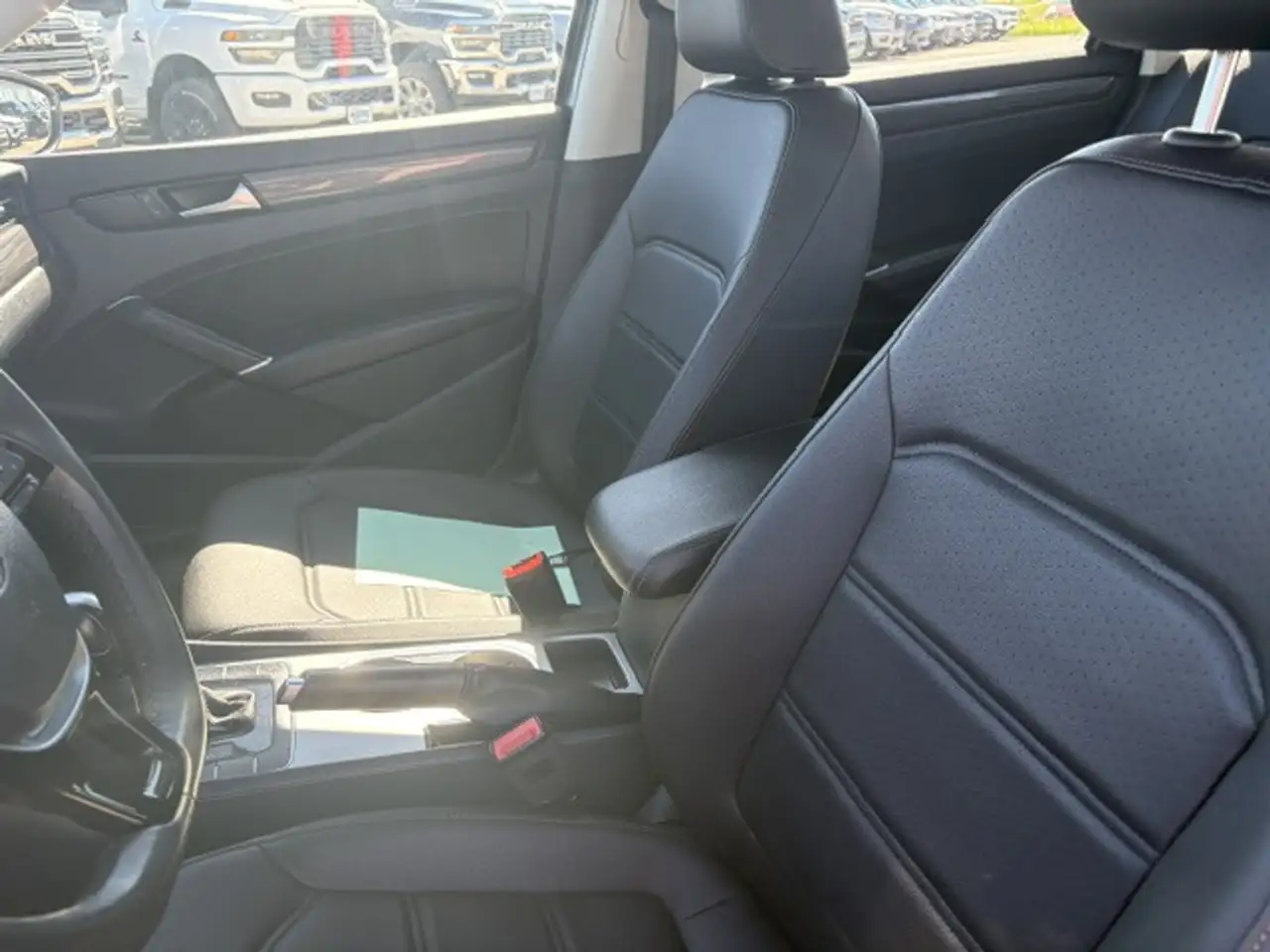 Volkswagen Passat photo Volkswagen Passat