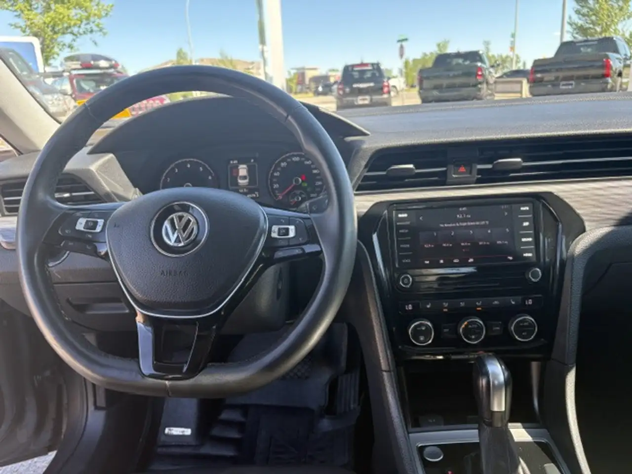 Volkswagen Passat photo Volkswagen Passat
