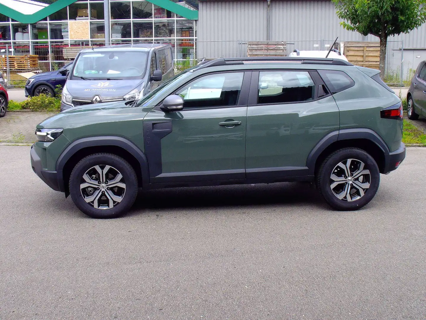 Dacia Duster III Expression TCe 130 4x4 Grün - 2