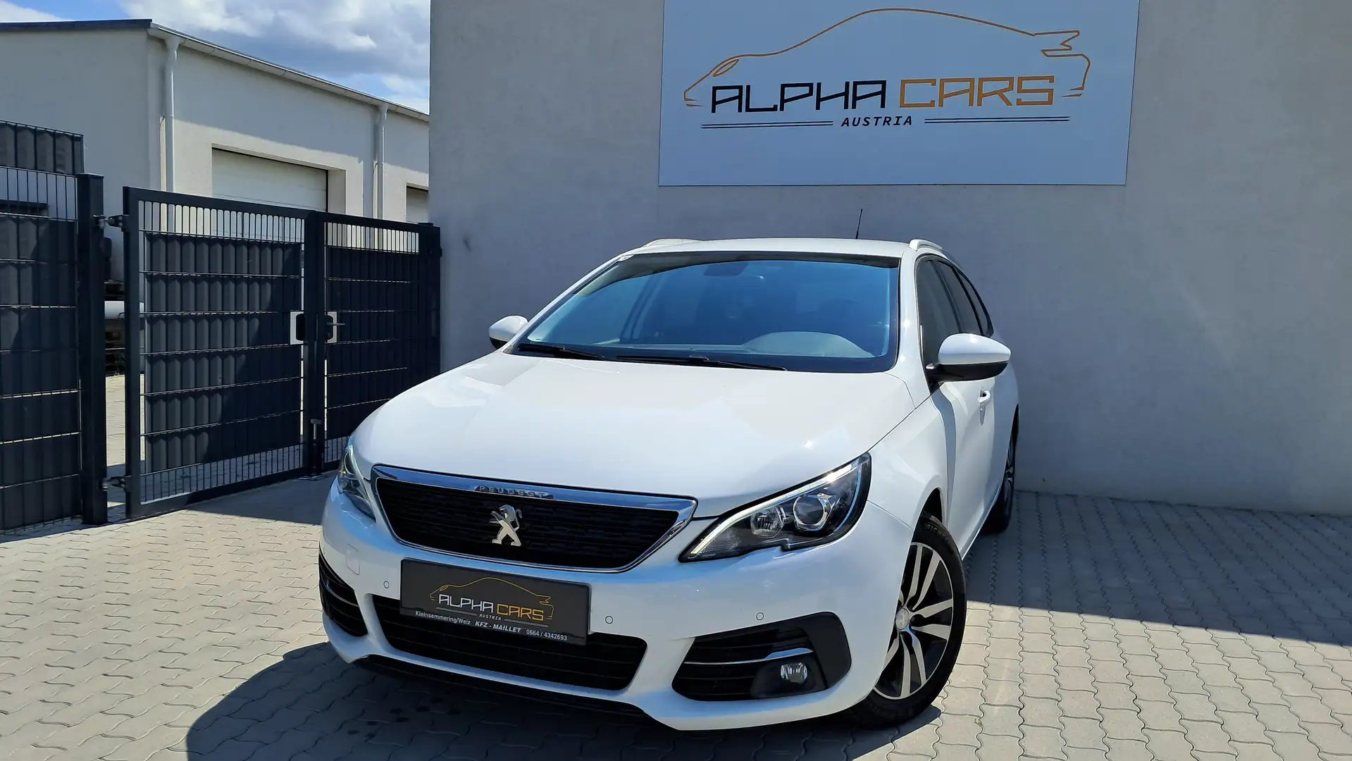 Peugeot 308 SW 1,2 Pure Tech Style Blanc - 2