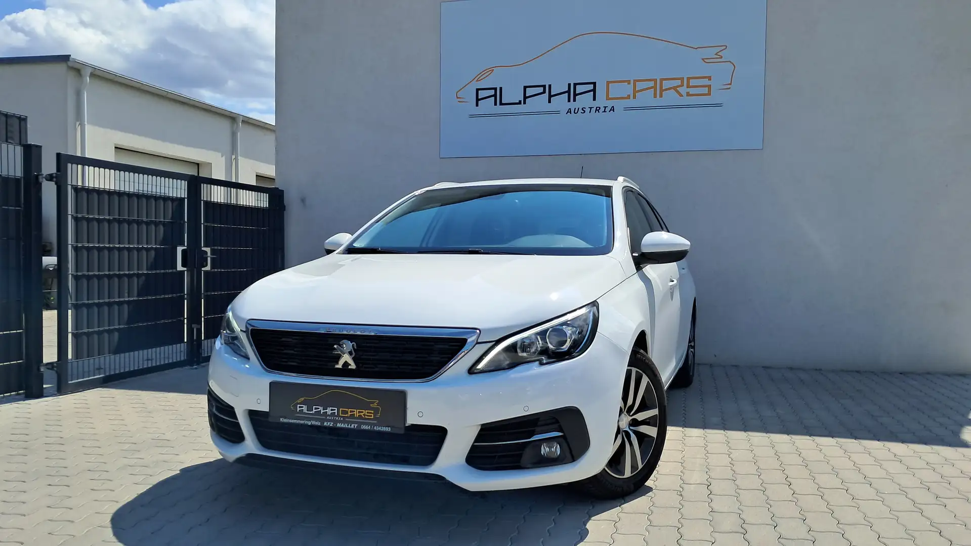 Peugeot 308 SW 1,2 Pure Tech Style Blanc - 1