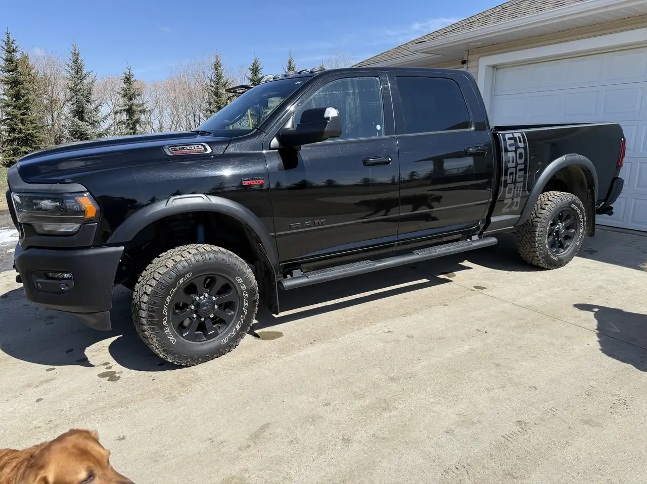 RAM 2500 снимка RAM 2500