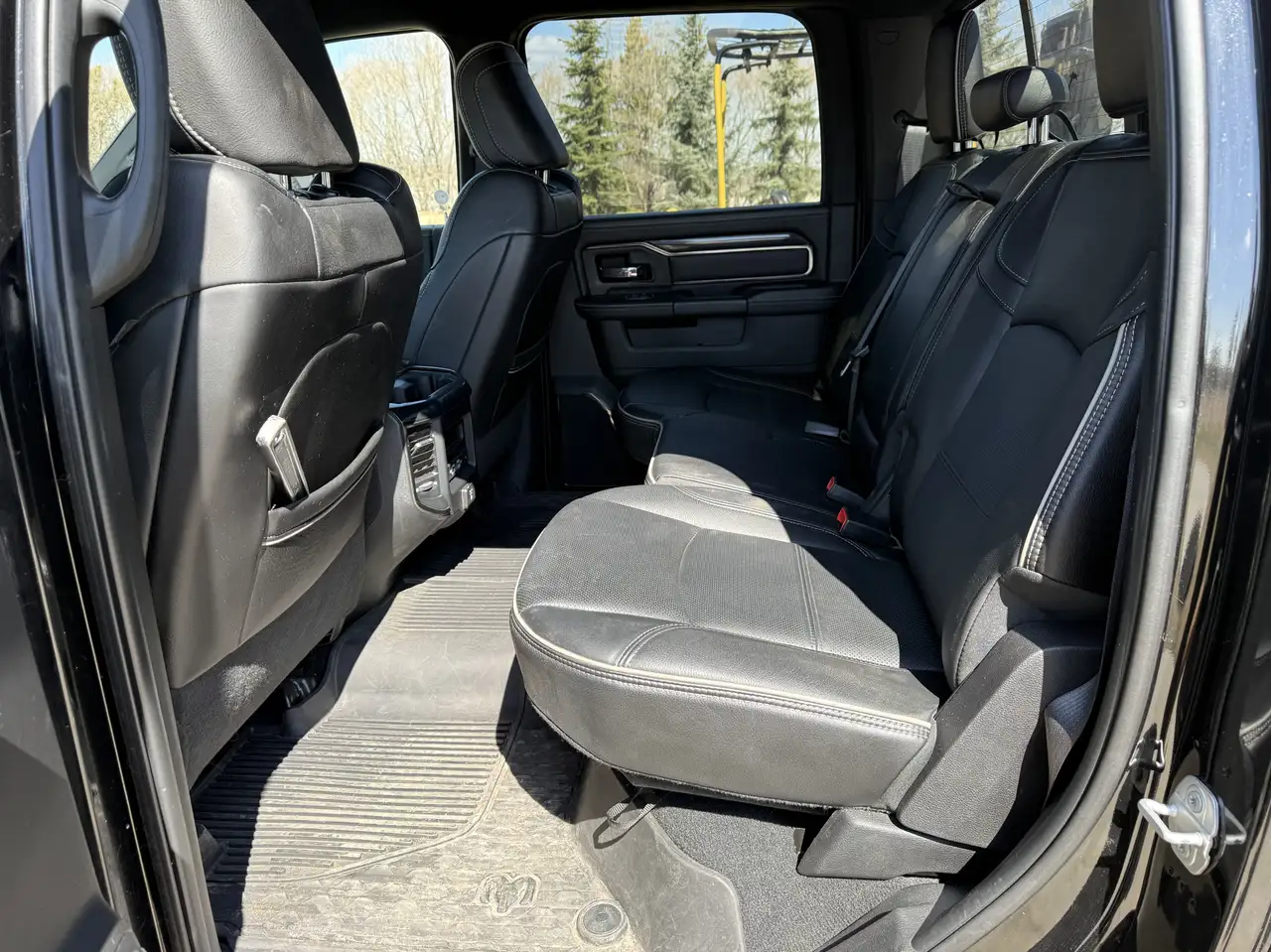 RAM 2500 снимка RAM 2500