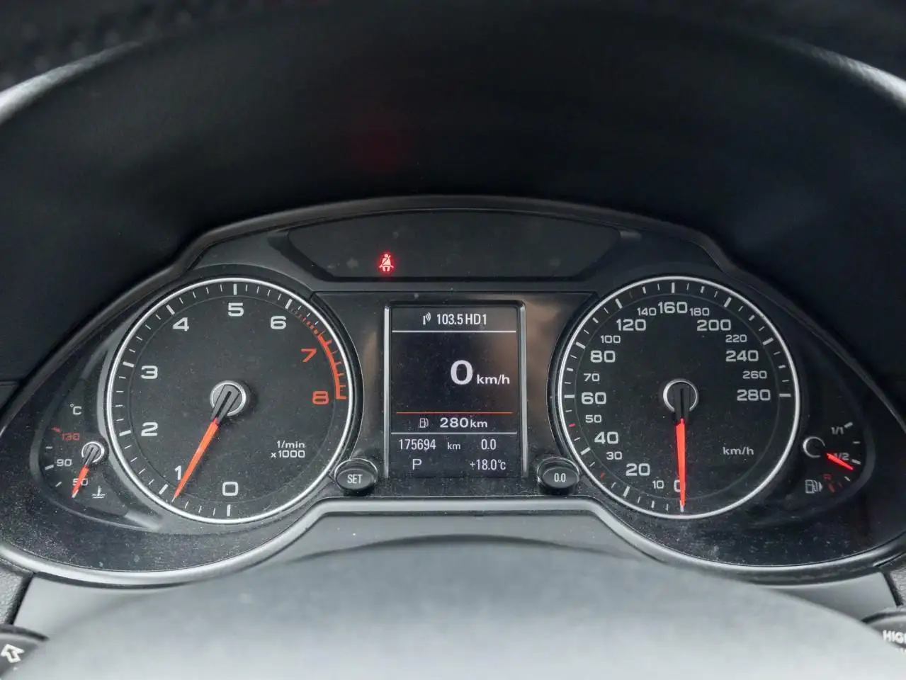 Audi Q5 снимка Audi Q5