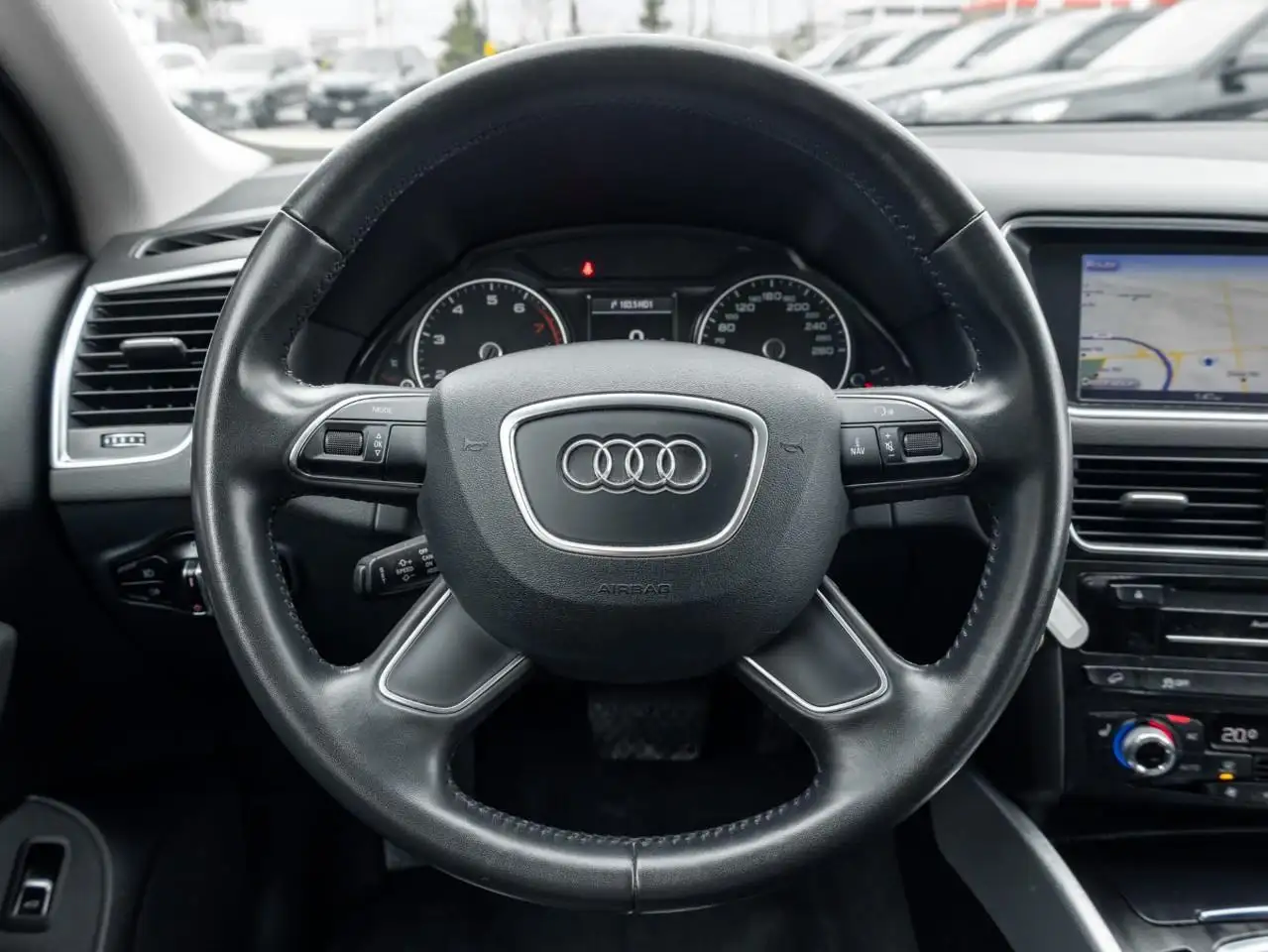 Audi Q5 снимка Audi Q5