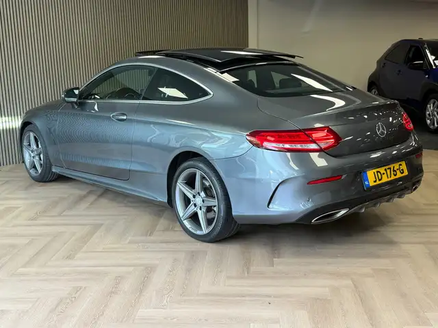 Mercedes-Benz C-Class view 13