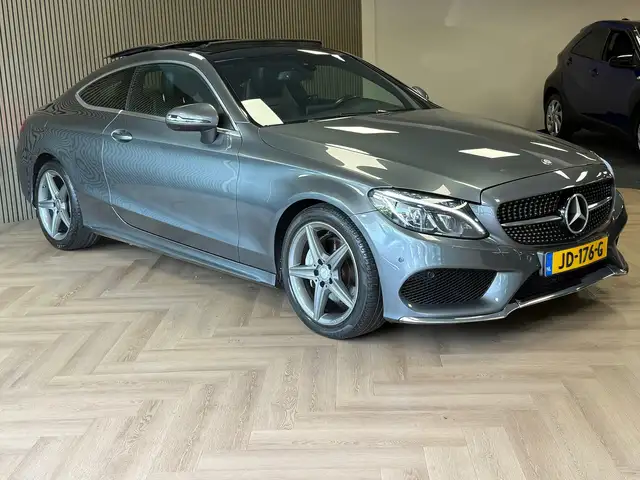 Mercedes-Benz C-Class view 8