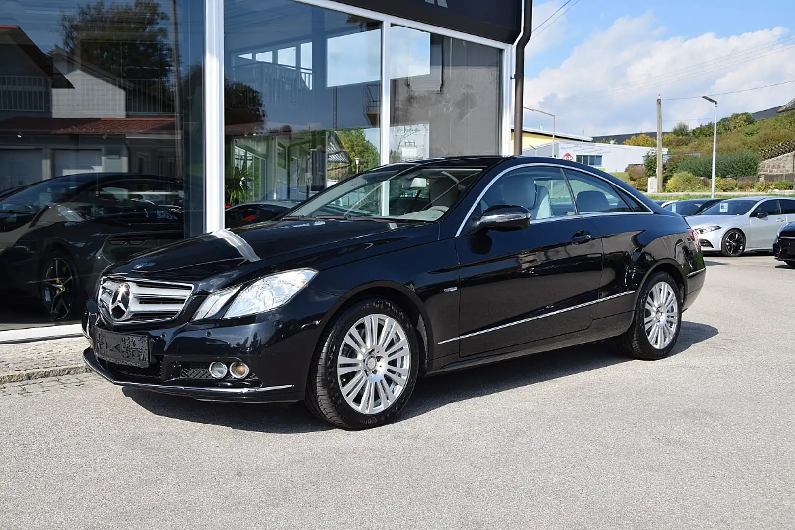 Mercedes-Benz E 250 BlueEfficiency CDI Aut. Nero - 2