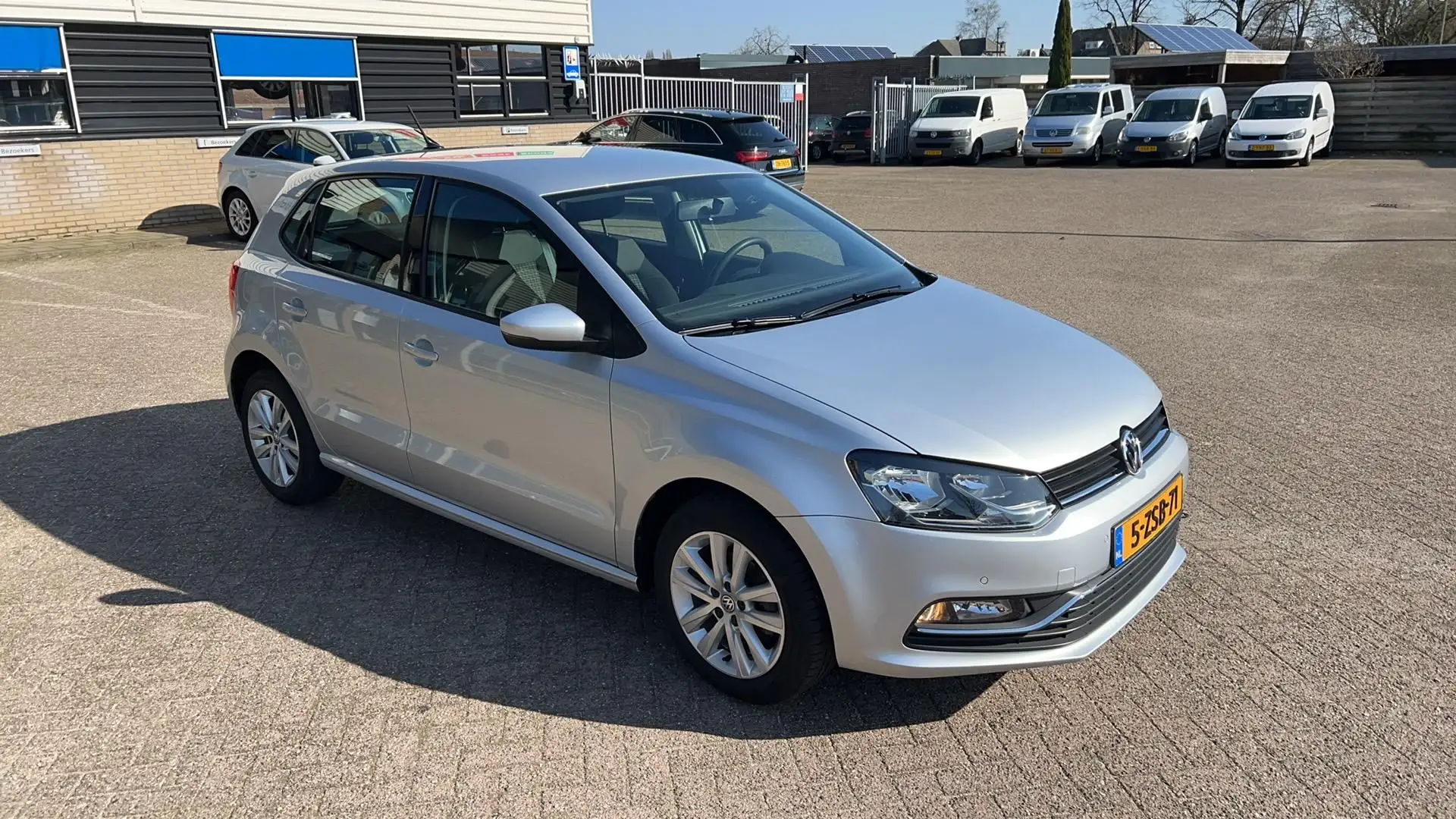 Volkswagen Polo 1.2 TSI Comfortline DSG automaat, 5 deuren, naviga Grijs - 2