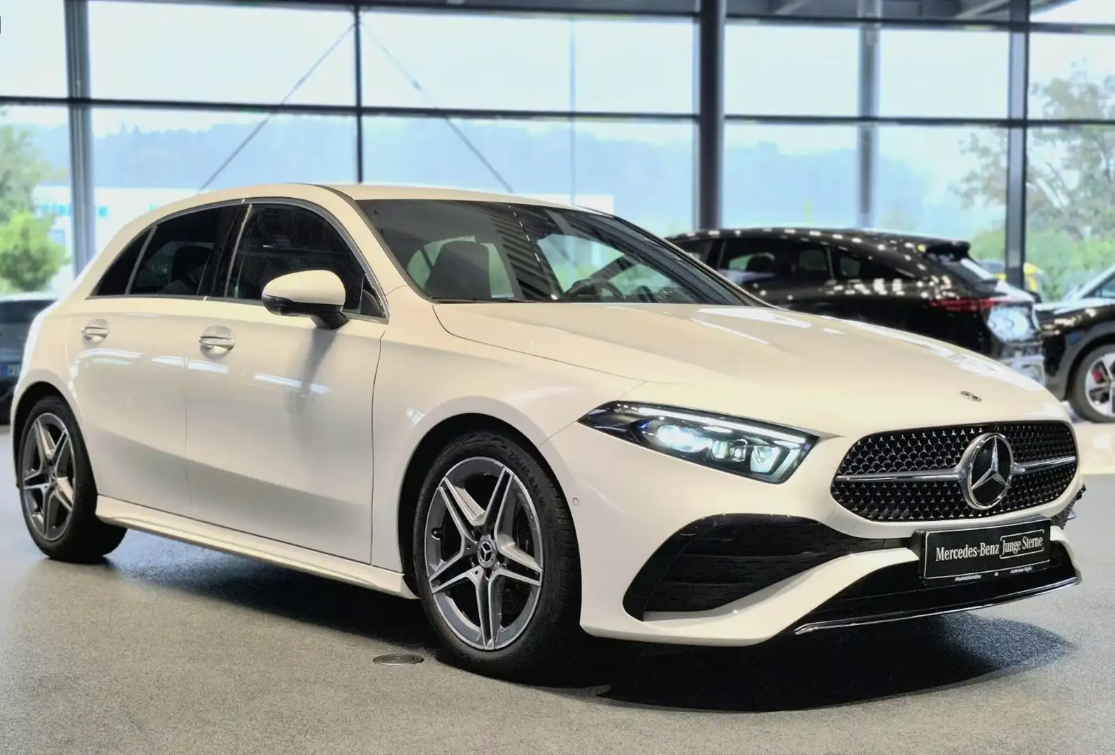 Mercedes-Benz A 220 A 220 d (177.014) Biały - 1