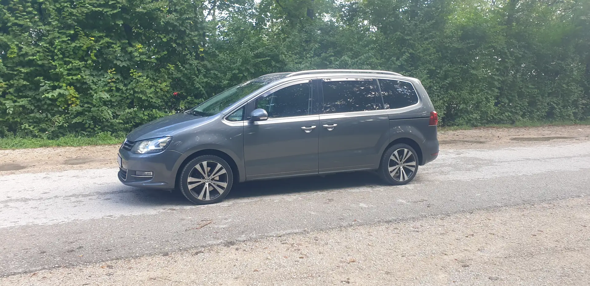Volkswagen Sharan 2.0 TDI DSG (BlueMotion Technology) Comfortline - 1