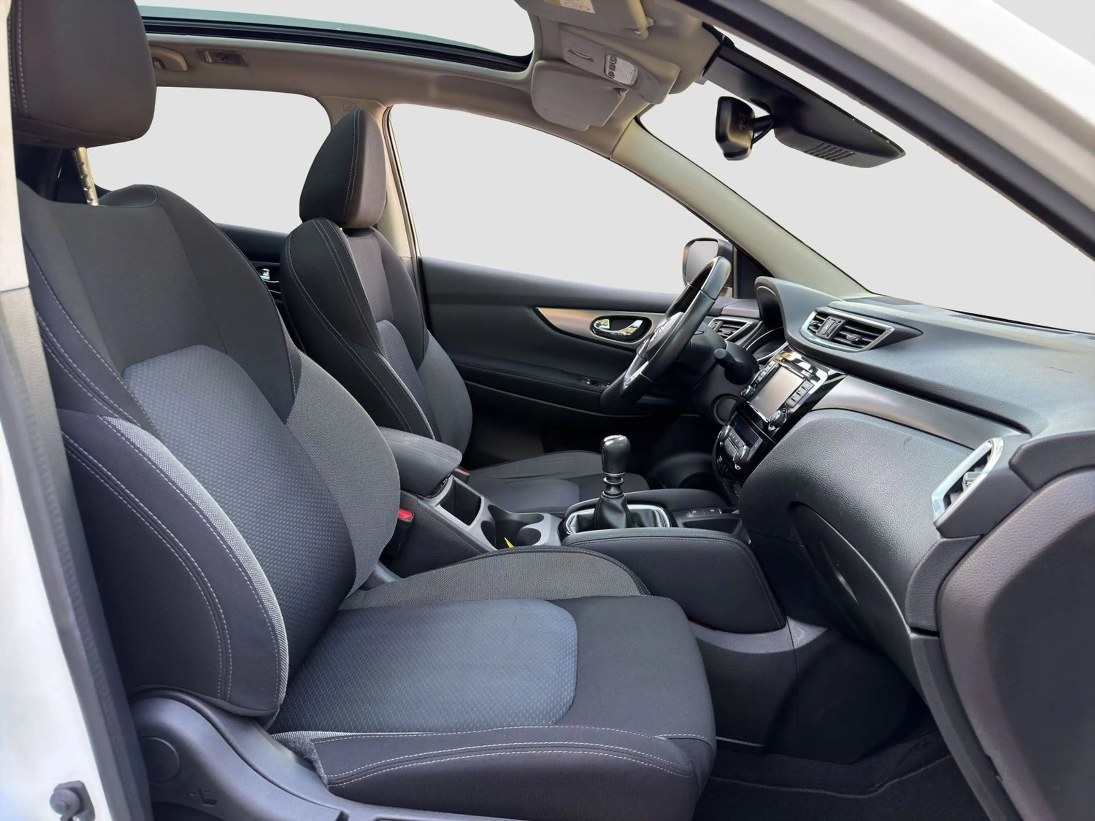 Nissan Qashqai N-Connecta Navi Panorama TP PDCv+h 360° — photo 12