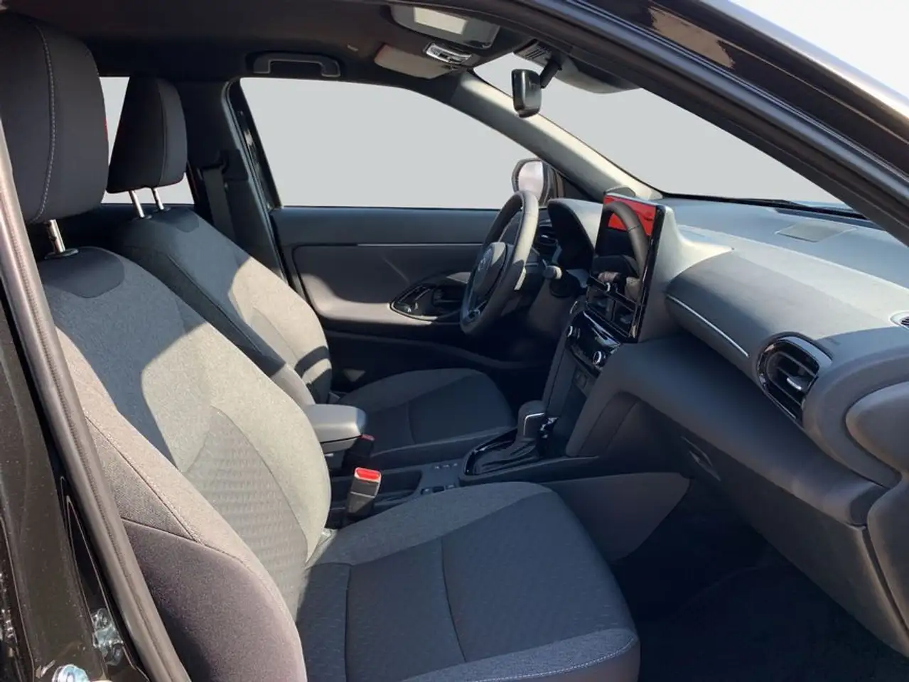 Toyota Yaris Cross 2026 — фото 12