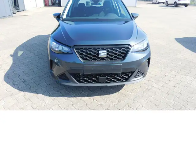 Seat Arona view 3