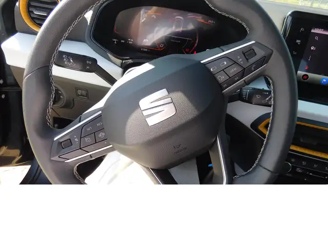 Seat Arona view 9