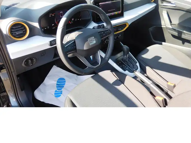 Seat Arona view 8