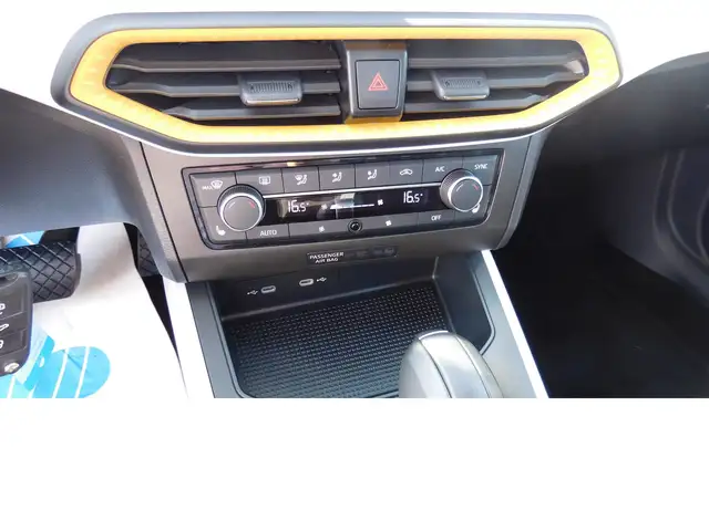 Seat Arona view 6