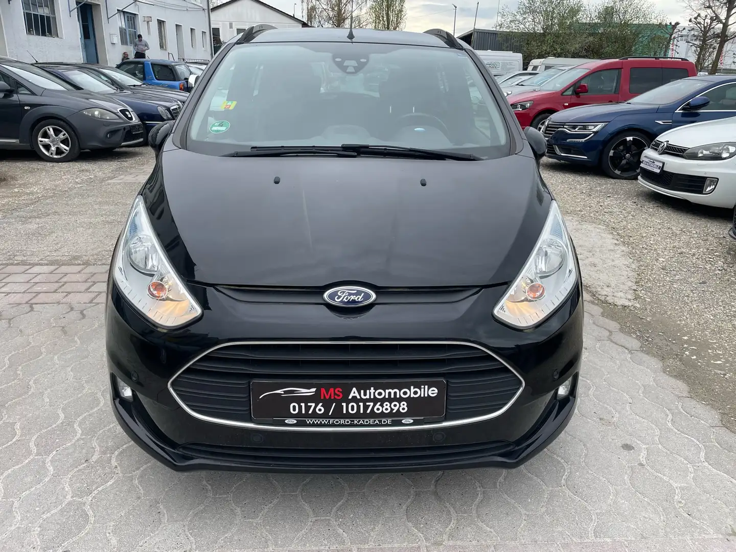 Ford B-Max Sync Edition crna - 1