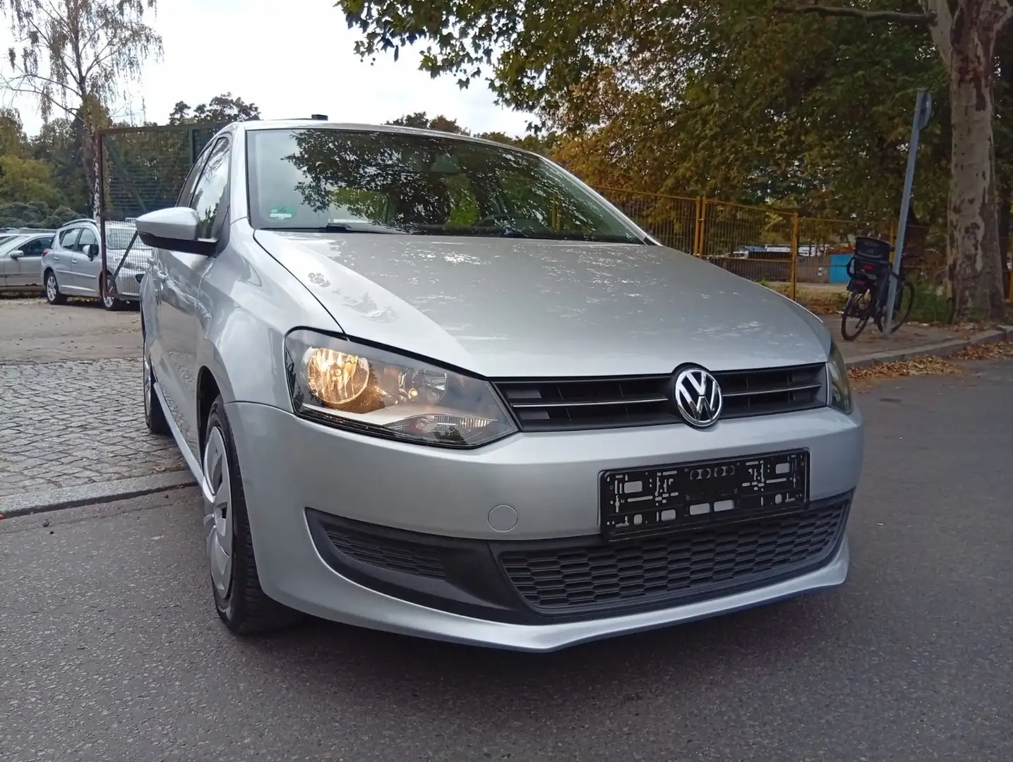 Volkswagen Polo V Comfortline Silber - 1