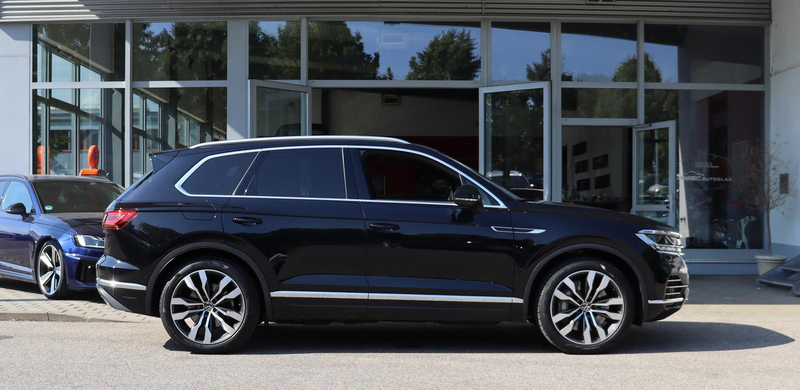 Volkswagen Touareg Elegance eHybrid Dynaudio/Luft/Massage — photo 10