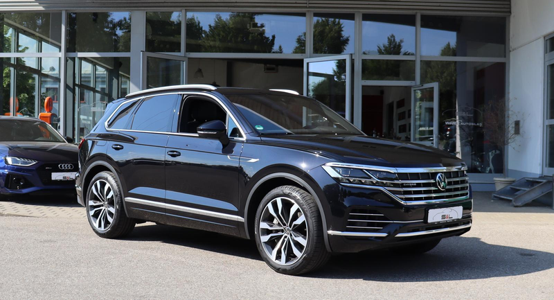 Volkswagen Touareg Elegance eHybrid Dynaudio/Luft/Massage — photo 11