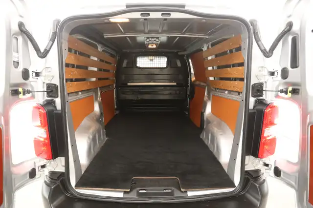 Citroen Jumpy view 3