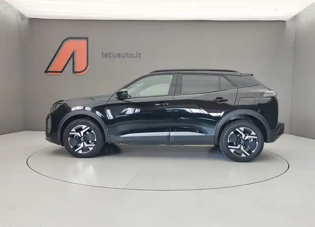 Peugeot 2008 view 4