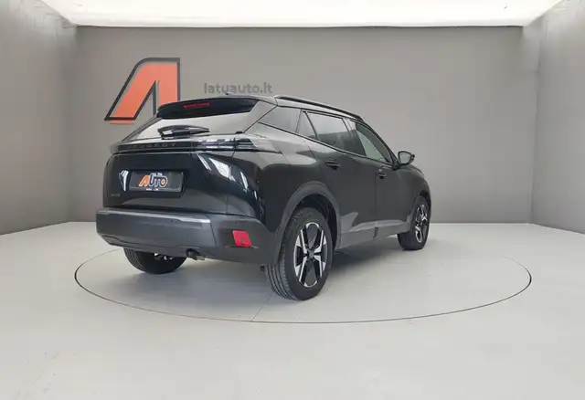 Peugeot 2008 view 7