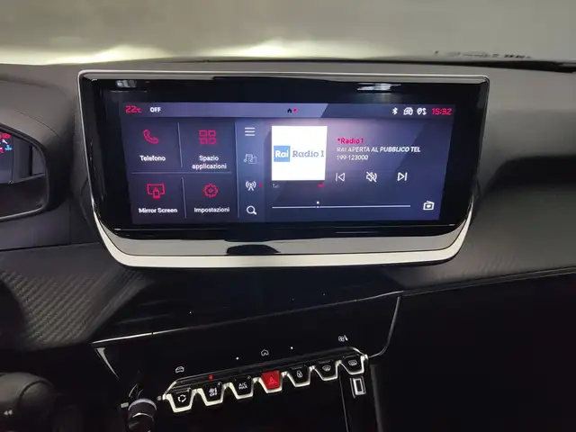 Peugeot 2008 view 17