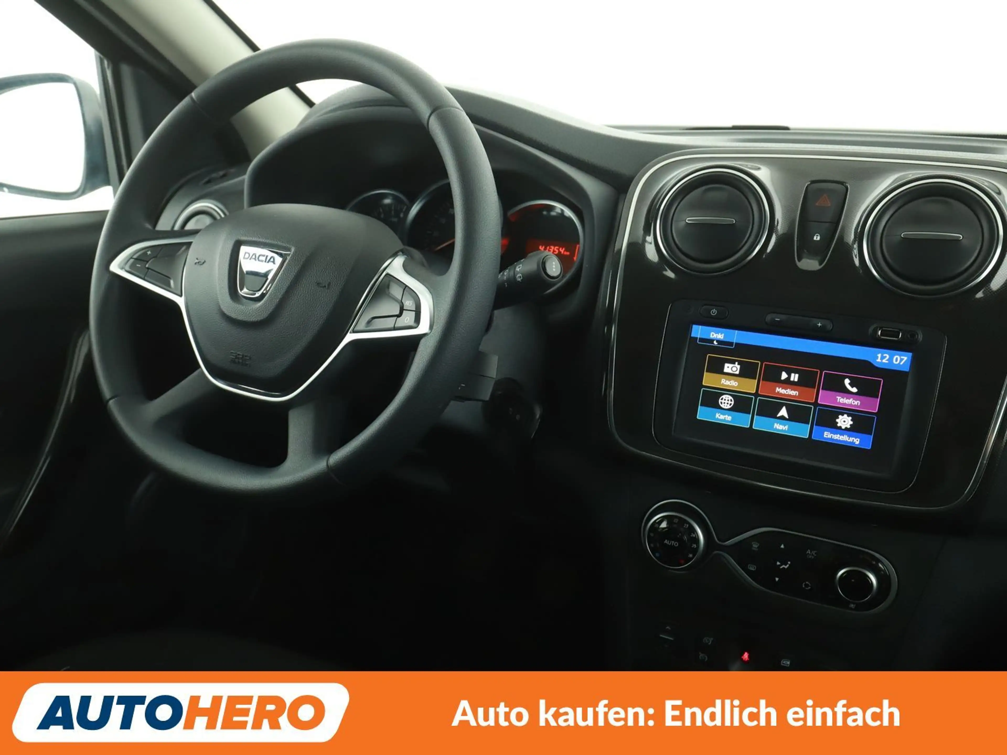 Dacia Logan 0.9 TCe Comfort*NAVI*CAM*PDC*KLIMA*TEMPO* — photo 13