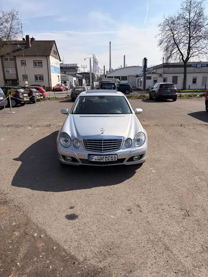 Mercedes-Benz E 280