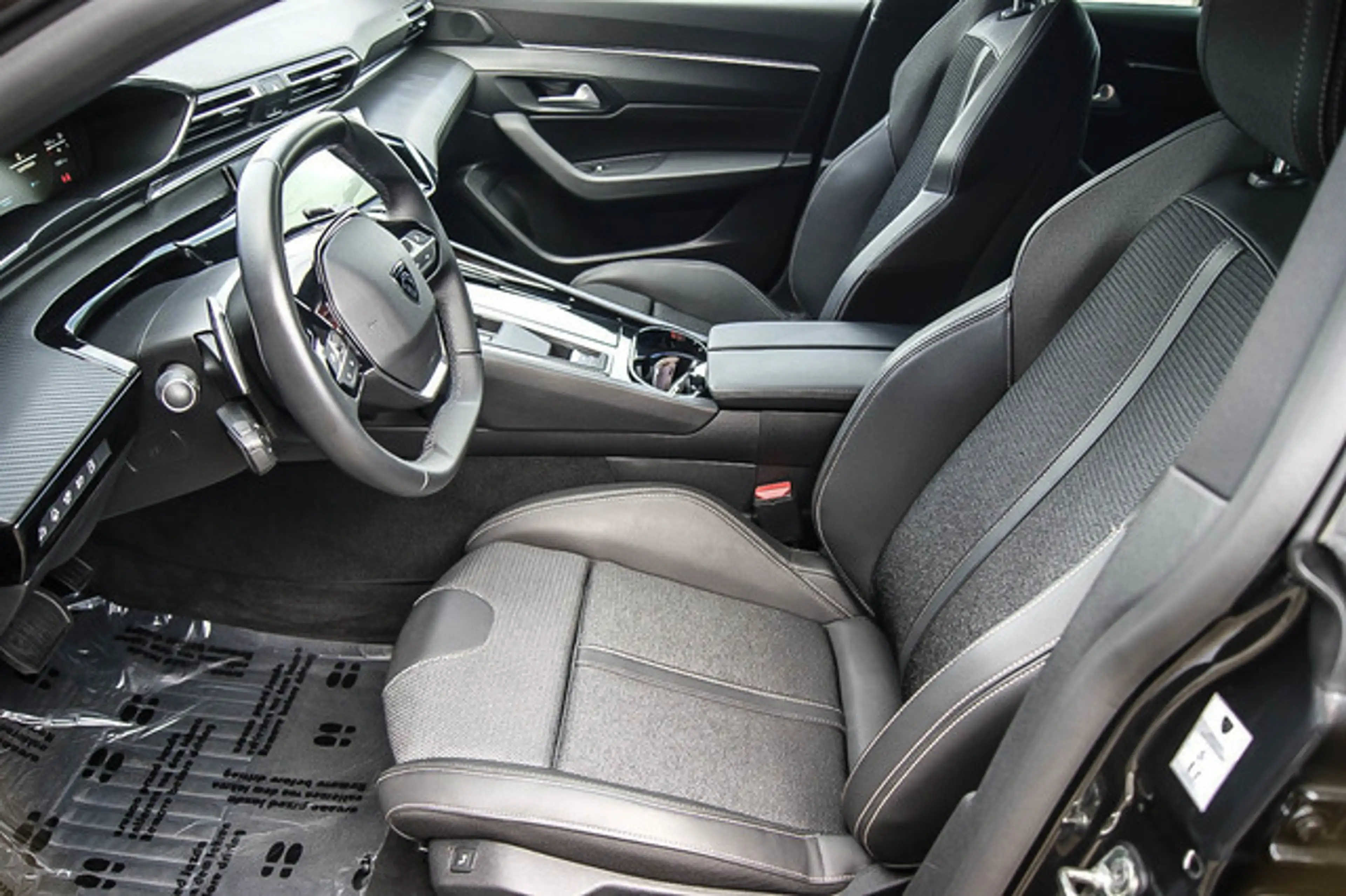 Peugeot 508 SW Hybrid 225 Allure ANHÄNGERKUPPLNG LED ACC — photo 11