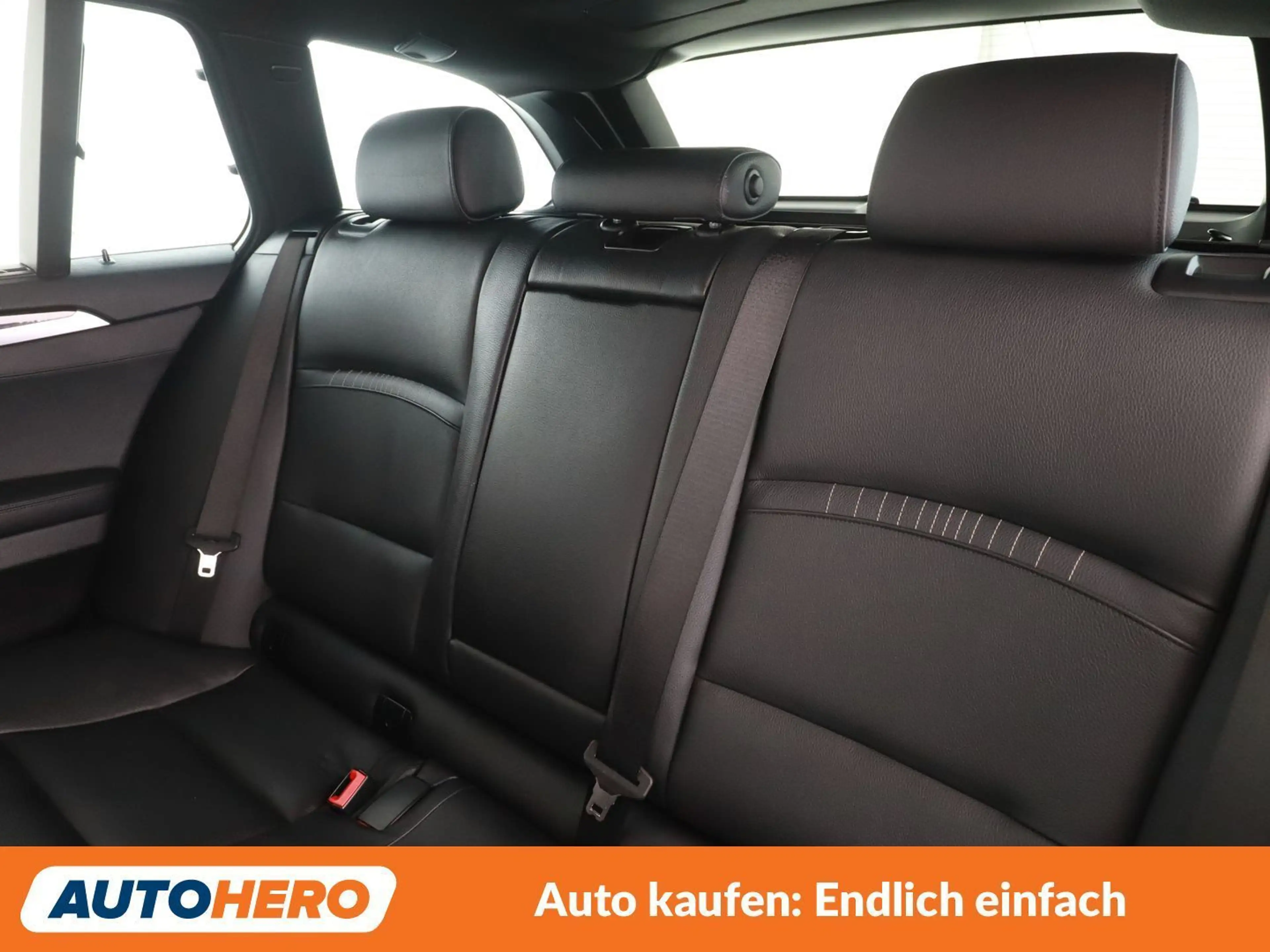 BMW 535 535d xDrive Luxury Line — photo 14