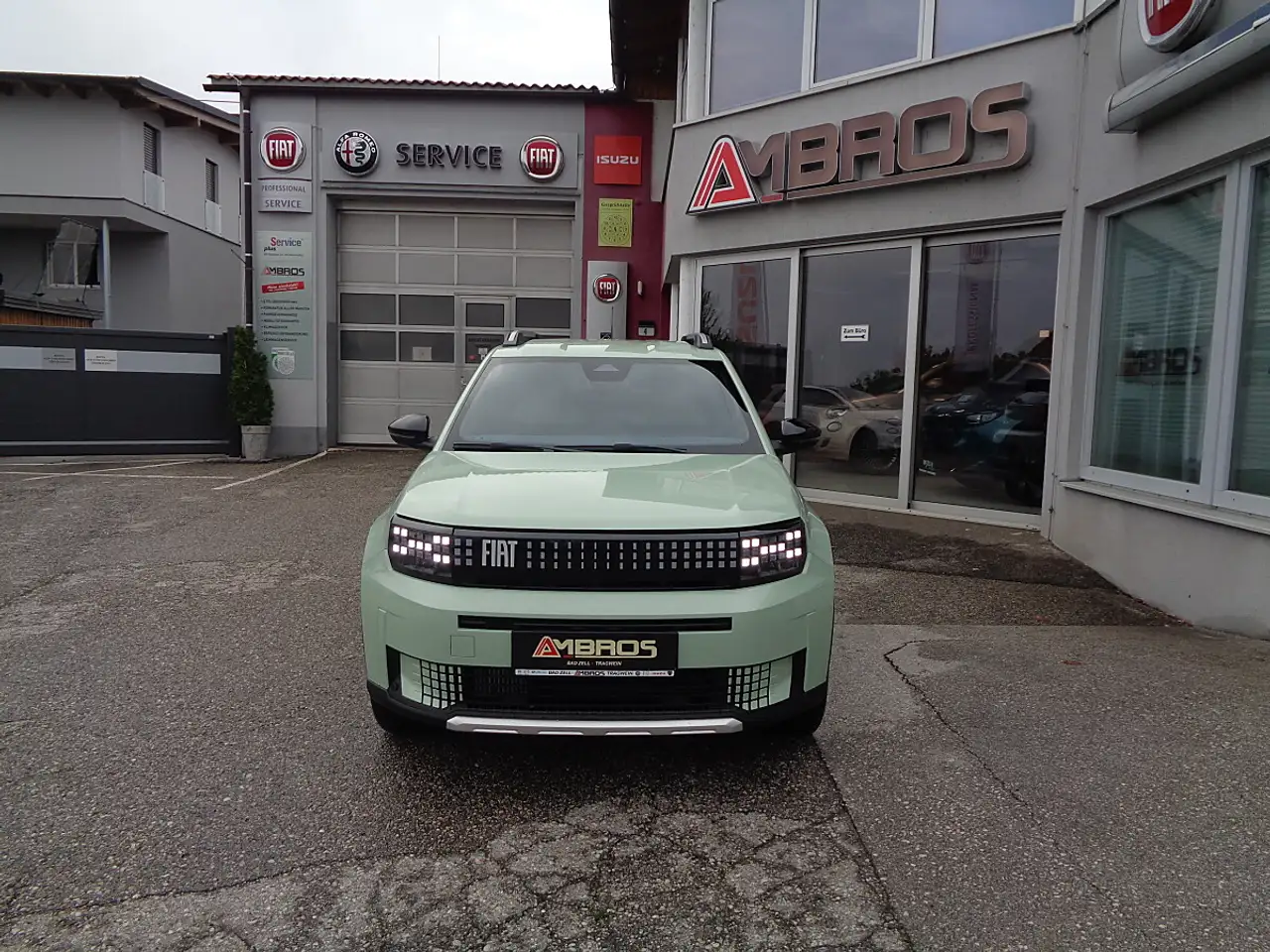 Fiat Grande Panda 1.2 T 100 La Prima BENZIN — photo 1 of 18