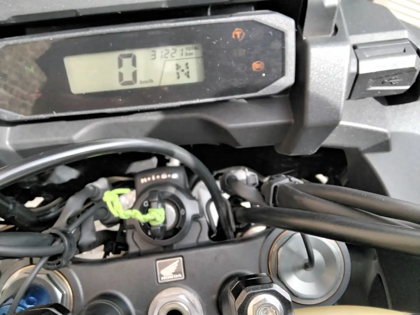 Honda CRF 1100 Adventure Noir - 2