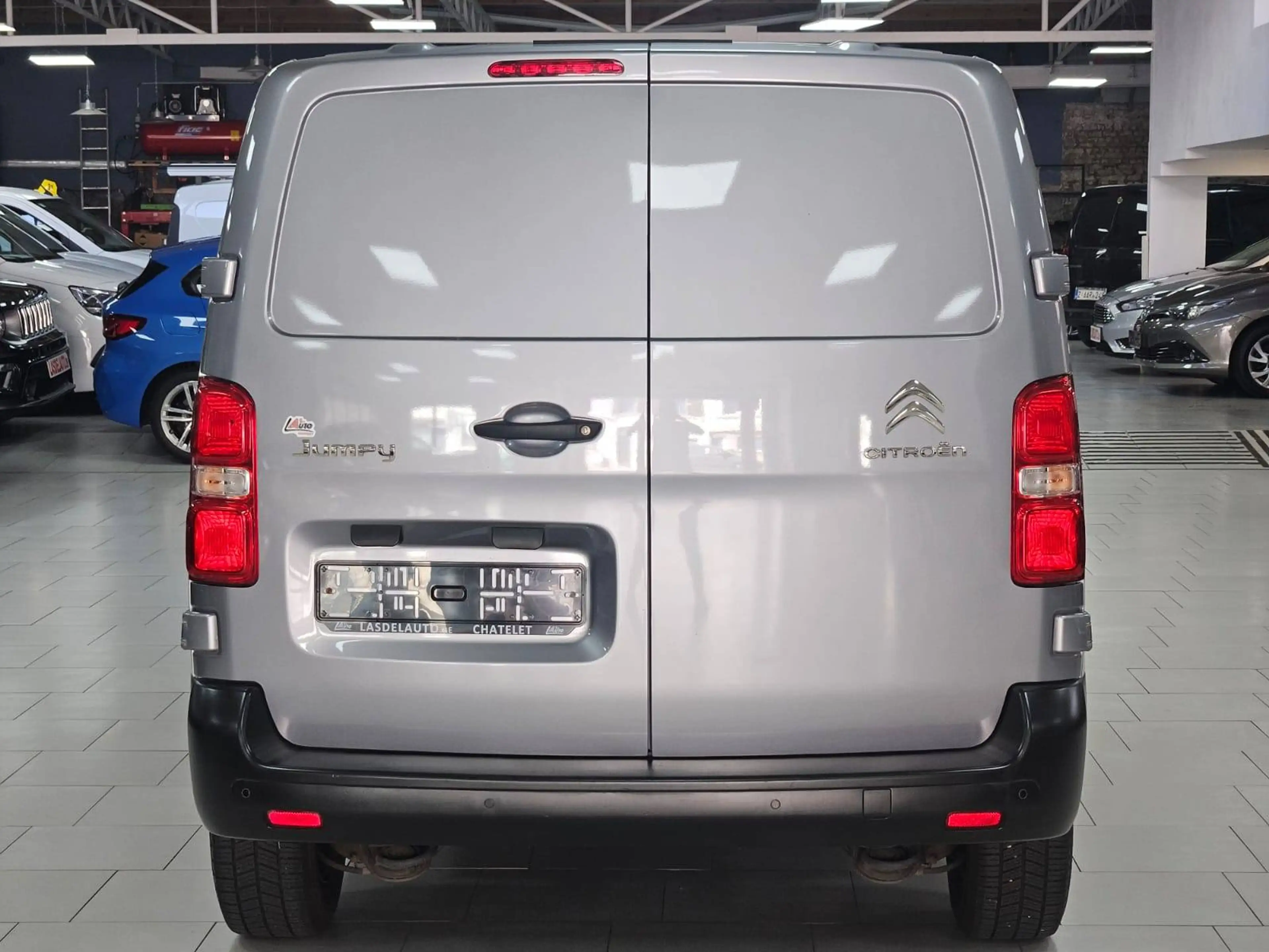 Citroen Jumpy 2.0 BlueHDI L2 Long Chassis 3Places Bluetooth Cruise Sensors Climatisation Accoudoir — photo 7
