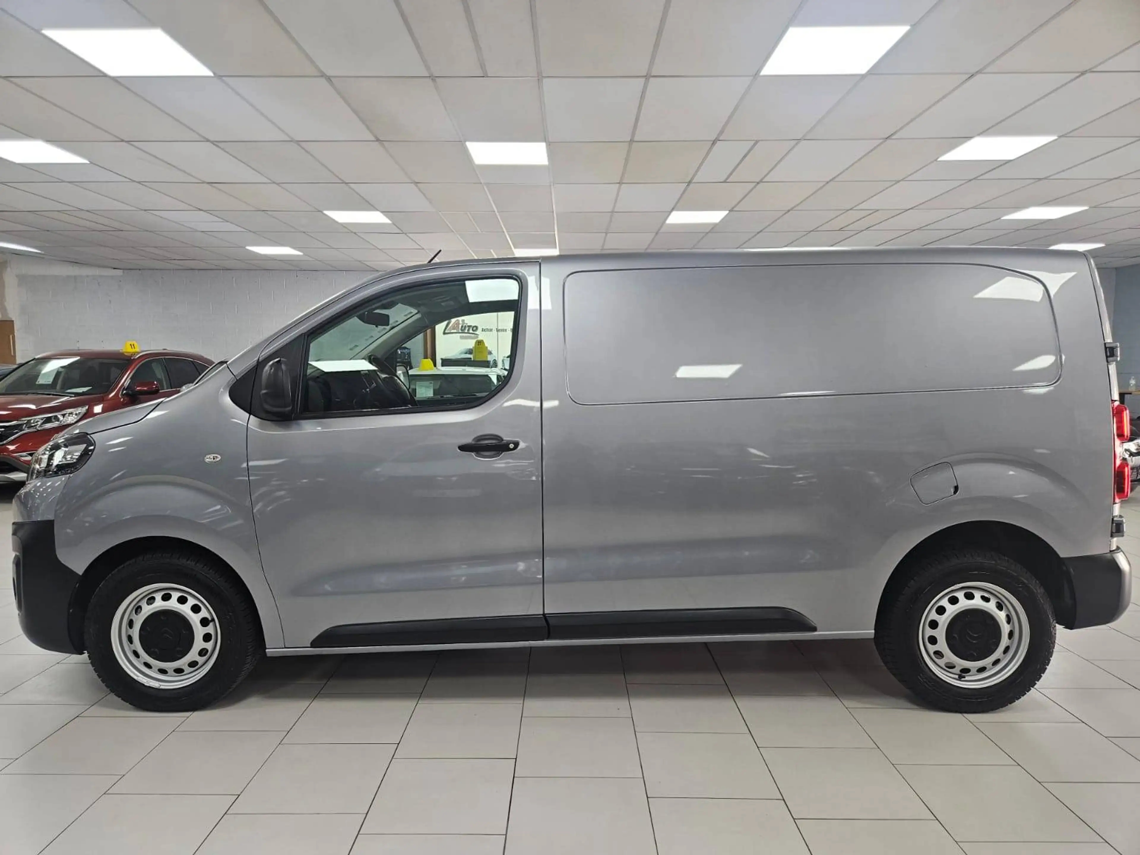 Citroen Jumpy 2.0 BlueHDI L2 Long Chassis 3Places Bluetooth Cruise Sensors Climatisation Accoudoir — photo 6