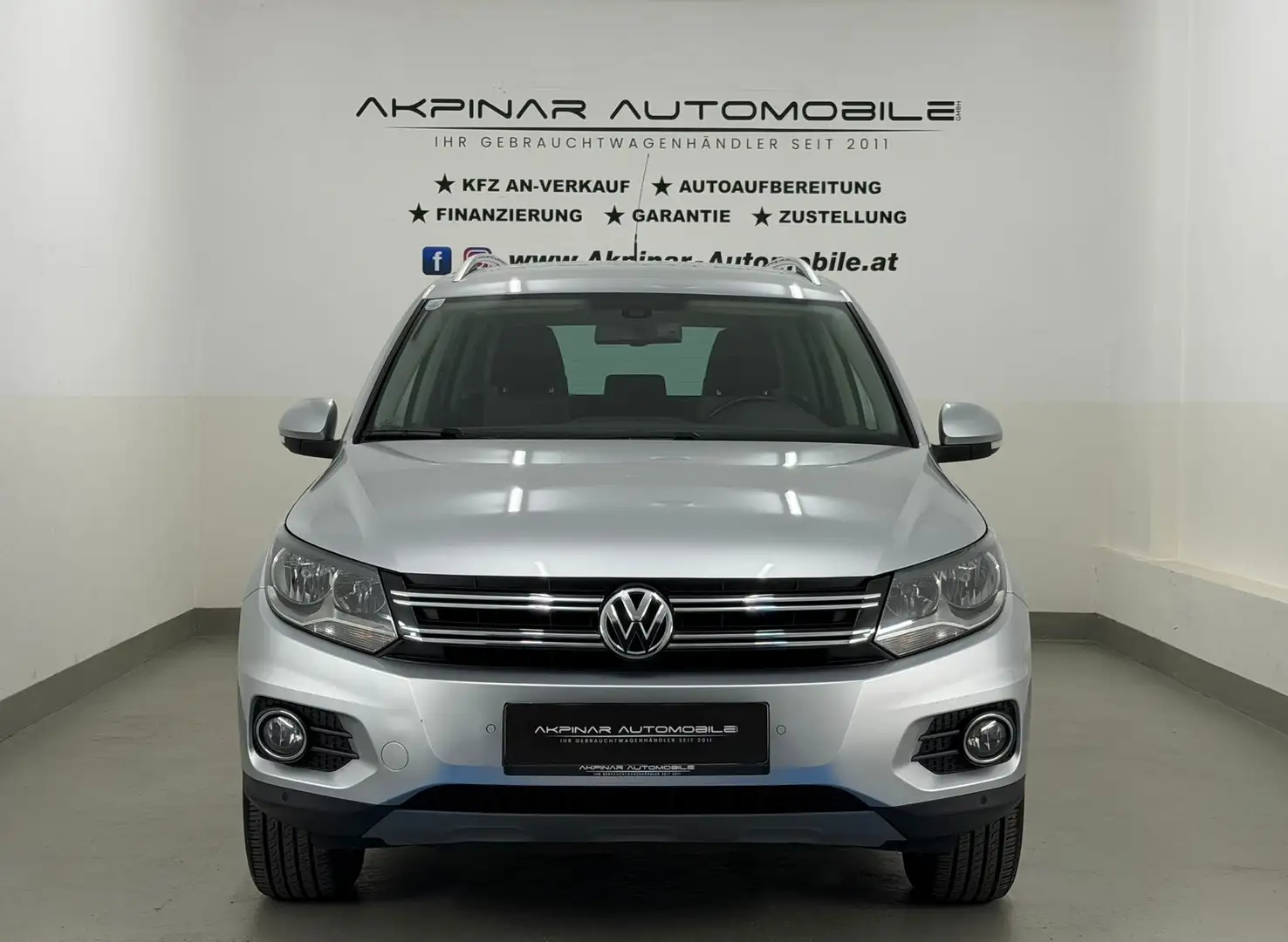 Volkswagen Tiguan 2,0 TDI 4Motion Track&Style 177€ /Mo Grau - 2