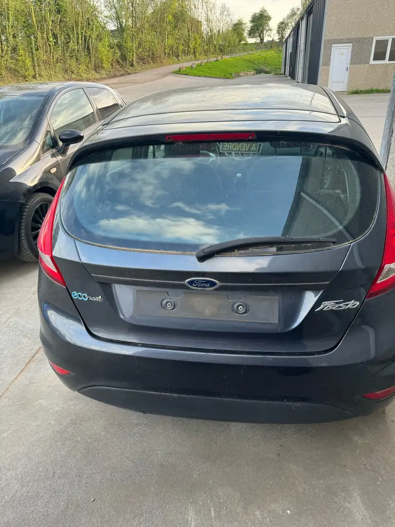Ford Fiesta 1.6 TDCi Econetic DPF Gris - 2