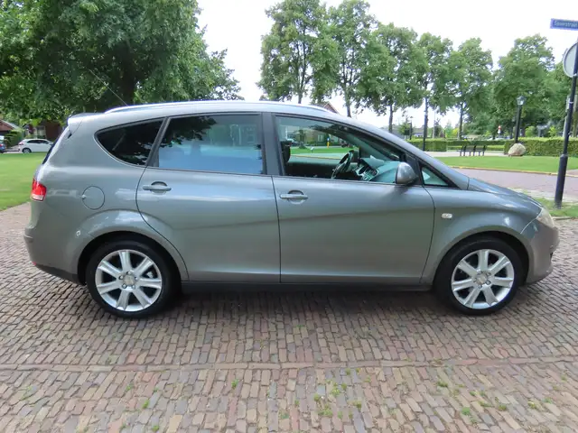 Seat Altea XL view 6