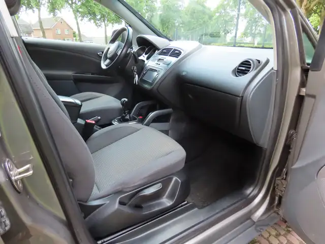 Seat Altea XL view 8