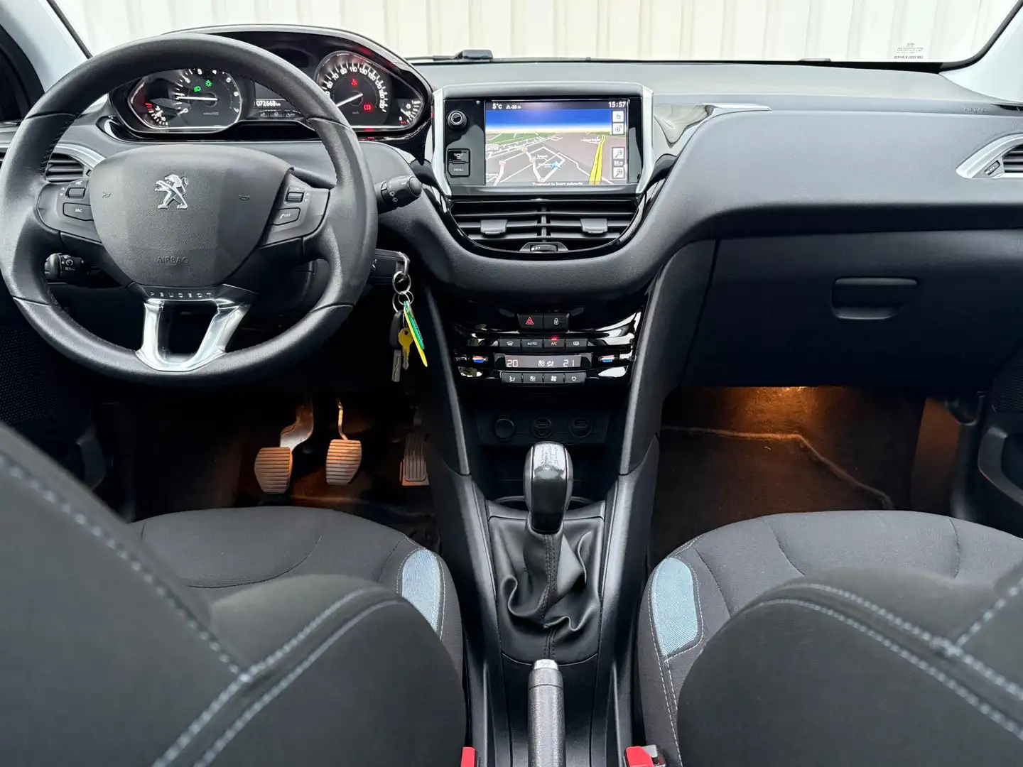 Peugeot 208 1.6 VTi Allure 1e Eigenaar,Trekhaak,Climate,Navi,P Rot - 2