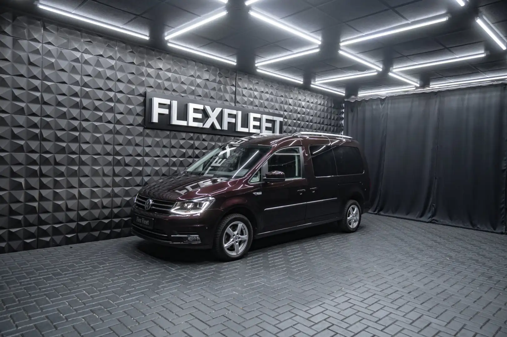 Volkswagen Caddy Maxi 2.0 TDI Highline 7Sitze Automatik Kamera Noir - 1