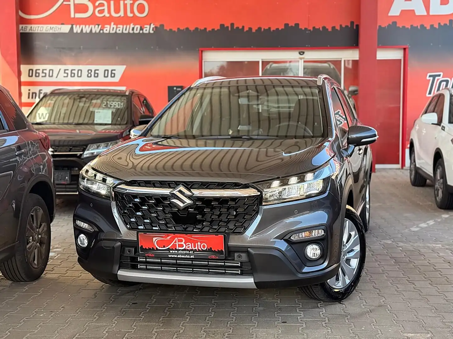 Suzuki S-Cross 1,4 Hybrid shine Aut. TAGESZULASSUNG Grau - 2